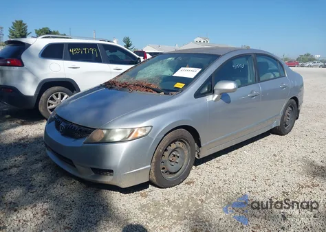 2010 Honda Civic Lx z USA, uszkodzony, nr VIN 19XFA1F55AE027848
